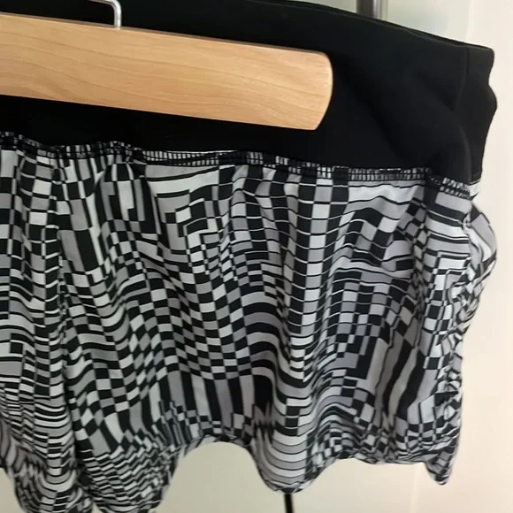 Nike Shorts - Picture 3 of 3